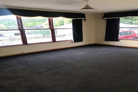 Photo of property in 6 Prebble Grove, Naenae, Lower Hutt, 5011