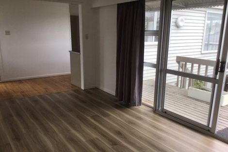 Photo of property in 12 Lyttelton Avenue, Forrest Hill, Auckland, 0620