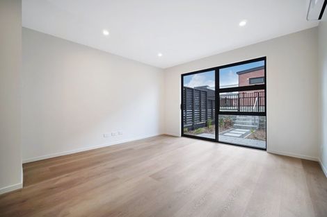 Photo of property in 20 Hoopers Road, Glen Eden, Auckland, 0602