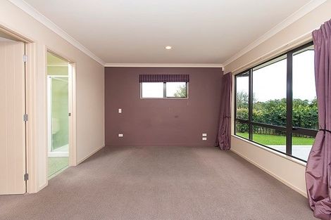 Photo of property in 2a Isabella Drive, Pukekohe, 2120