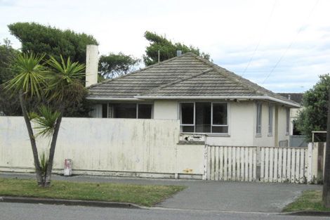 Photo of property in 42 Halsey Street, South New Brighton, Christchurch, 8062
