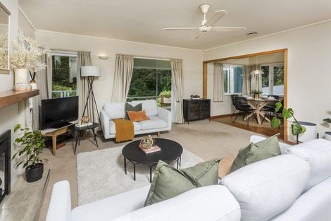 Photo of property in 64 Eskdale Road, Birkdale, Auckland, 0626