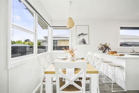 Photo of property in 6 Thornton Place, Melville, Hamilton, 3206