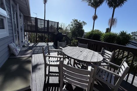 Photo of property in 35 Birkdale Road, Birkdale, Auckland, 0626