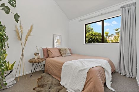 Photo of property in 2/29a Rangatira Road, Birkdale, Auckland, 0626