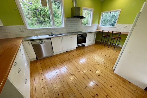 Photo of property in 111 Cockayne Road, Khandallah, Wellington, 6035