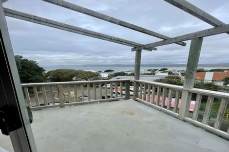 Photo of property in 15 Pinelands Avenue, Seatoun, Wellington, 6022