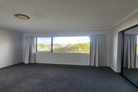 Photo of property in 18 Arden Place, Oakura, 4314
