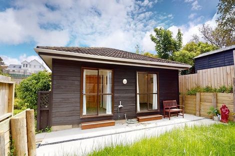 Photo of property in 33 Shirley Street, Karori, Wellington, 6012