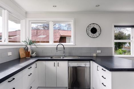 Photo of property in 24 Daphne Place, Outer Kaiti, Gisborne, 4010