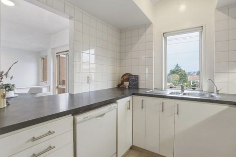 Photo of property in 64 Drivers Road, Maori Hill, Dunedin, 9010