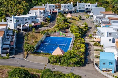 Photo of property in 77 Saddleback Grove, Karori, Wellington, 6012