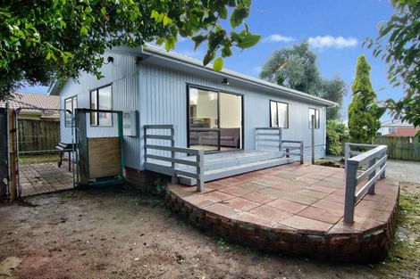 Photo of property in 3/111 Lincoln Park Avenue, Massey, Auckland, 0614