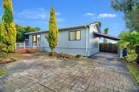 Photo of property in 3/111 Lincoln Park Avenue, Massey, Auckland, 0614