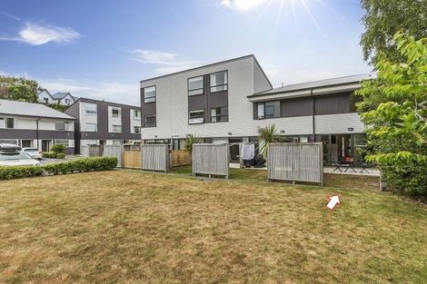 Photo of property in 8u1 Thatcher Crescent, Crofton Downs, Wellington, 6035