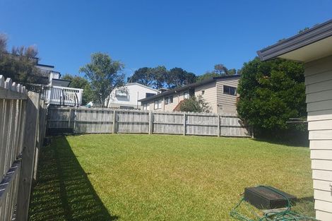 Photo of property in 1/20 Barbados Drive, Unsworth Heights, Auckland, 0632