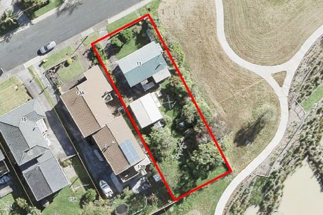 Photo of property in 11 Albatross Road, Red Beach, 0932