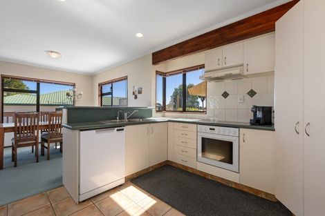 Photo of property in 15 Philomel Crest, Welcome Bay, Tauranga, 3112