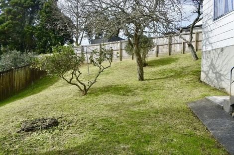 Photo of property in 3 Garton Drive, Massey, Auckland, 0614