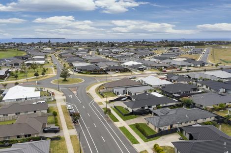 Photo of property in 7 Livingstone Drive, Papamoa Beach, Papamoa, 3118