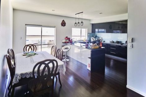 Photo of property in 72 Oakway Drive, Schnapper Rock, Auckland, 0632