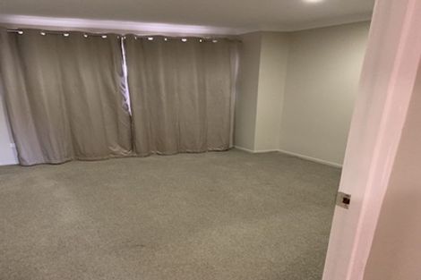 Photo of property in 209 Carnoustie Drive, Wattle Downs, Auckland, 2103