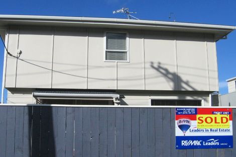 Photo of property in 197c Queens Drive, Lyall Bay, Wellington, 6022