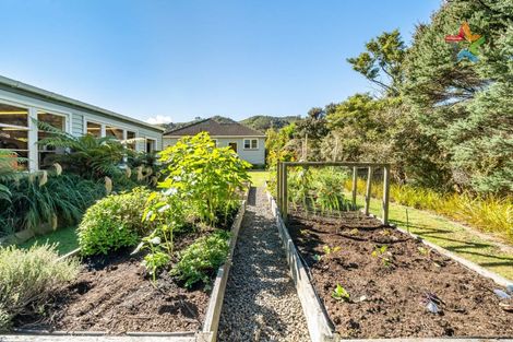 Photo of property in 126 Kowhai Street, Naenae, Lower Hutt, 5011