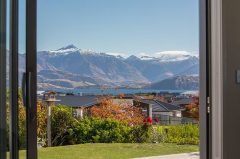 Photo of property in 80 Forest Heights, Wanaka, 9305