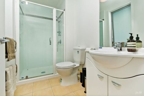 Photo of property in 36 Gunner Drive, Te Atatu Peninsula, Auckland, 0610