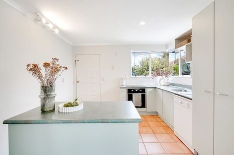 Photo of property in 20 Bouverie Crescent, Flagstaff, Hamilton, 3210