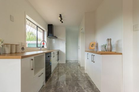 Photo of property in 6 Bowen Place, St Andrews, Hamilton, 3200
