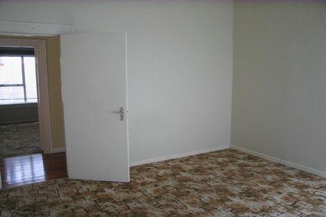 Photo of property in 19 Myrtle Crescent, Mount Cook, Wellington, 6021