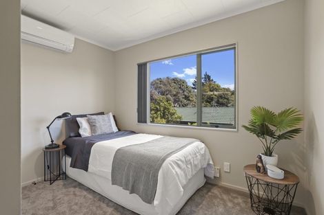 Photo of property in 80 Kamara Road, Glen Eden, Auckland, 0602
