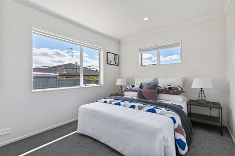 Photo of property in 66 Magic Way, Randwick Park, Auckland, 2105