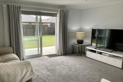 Photo of property in 43 Minerva Crescent, Woodend, 7610