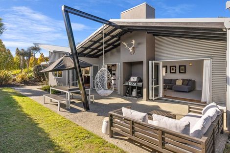 Photo of property in 16 Allenby Place, Wanaka, 9305