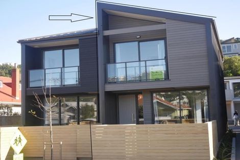 Photo of property in 74u3 Derwent Street, Island Bay, Wellington, 6023