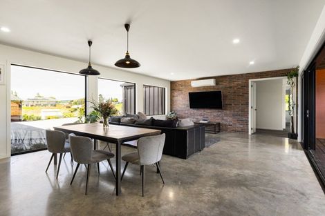 Photo of property in 22c Deseret Road, Temple View, Hamilton, 3218