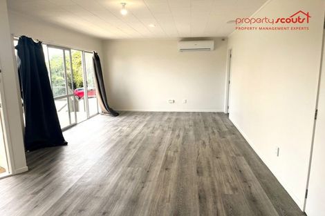 Photo of property in 4 Garton Drive, Massey, Auckland, 0614