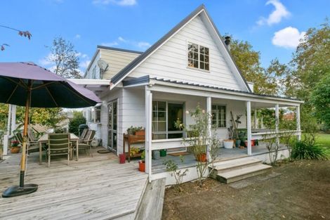 Photo of property in 85 Hall Street, Cambridge, 3434