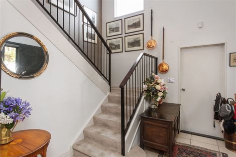 Photo of property in 17 Snowdon Road, Fendalton, Christchurch, 8052