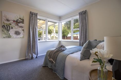 Photo of property in 25 Lees Grove, Wainuiomata, Lower Hutt, 5014