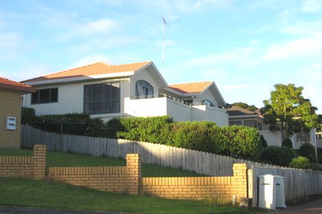 Photo of property in 6 Philip Keith Rise, Hillcrest, Auckland, 0627