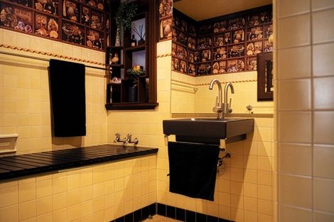 Photo of property in Sunhaven Flats, 262 Oriental Parade, Oriental Bay, Wellington, 6011