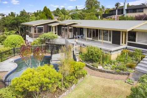 Photo of property in 1/95 Braemar Road, Castor Bay, Auckland, 0620