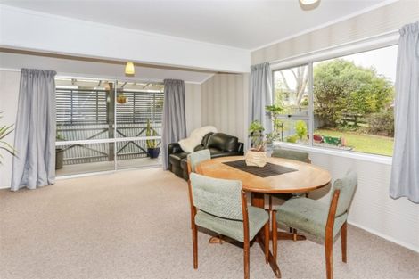Photo of property in 11 Parvin Place, Pukekohe, 2120