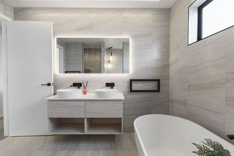 Photo of property in 5 Rossbern Lane, Clevedon, Papakura, 2585