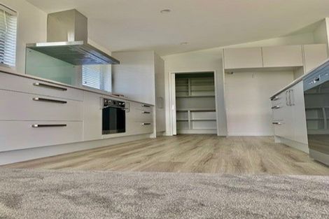 Photo of property in 10 Mccahon Drive, Rangiora, 7400