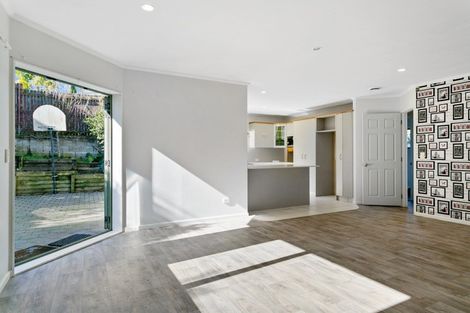 Photo of property in 38 Kurupae Road, Hilltop, Taupo, 3330
